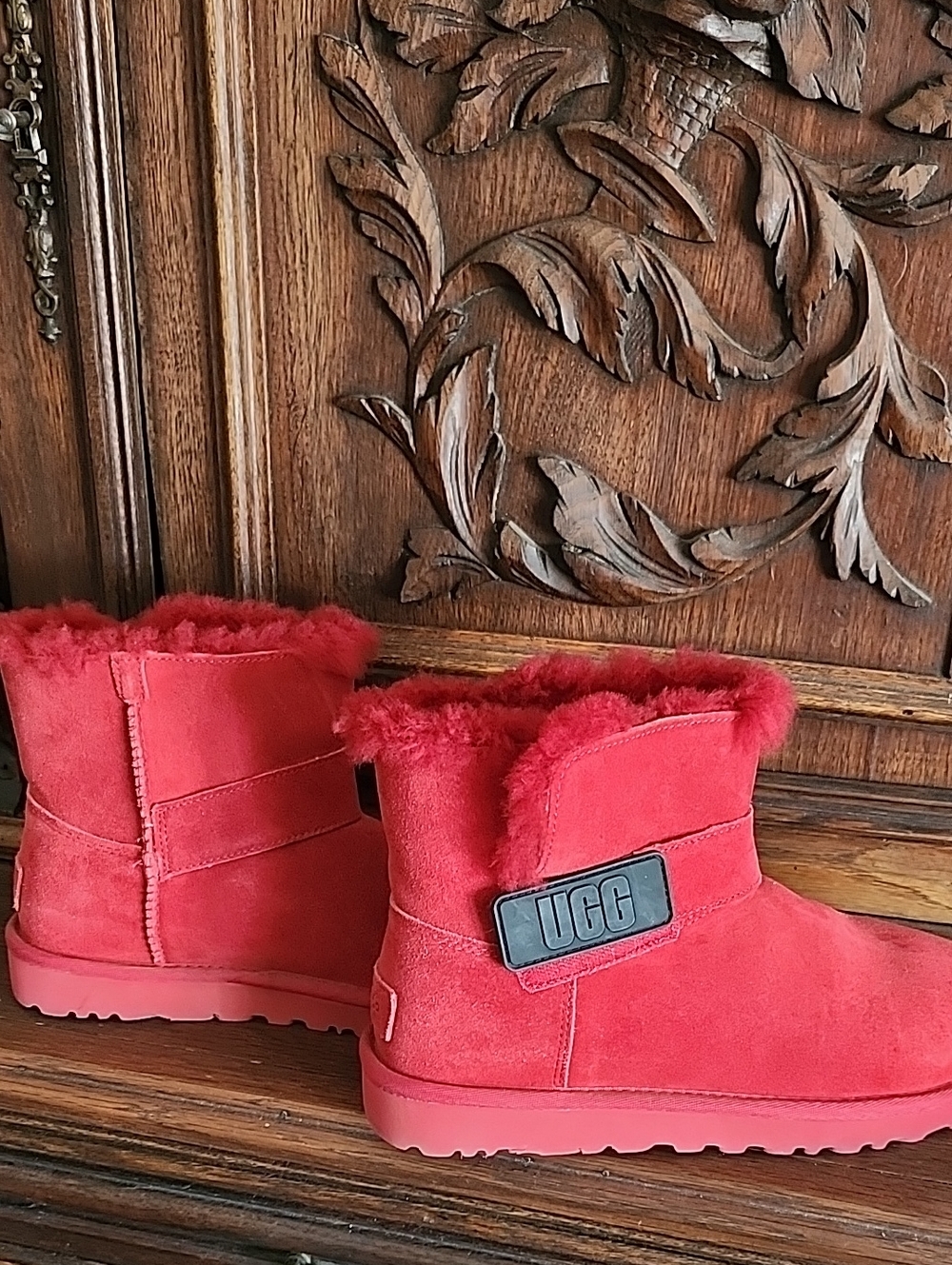 UGG Red Short Shearling Boots with Logo Strap